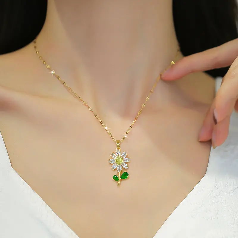 Light Luxury Full Zircon Necklace Bright Dainty Gold Ptated Sunflower Necklace para minha filha