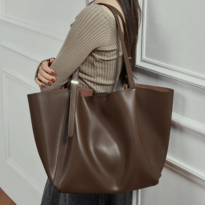 Sac fourre-tout en cuir véritable pour femmes, grande capacité, sac à bandoulière tendance, couleur unie, durable, toutes saisons, fermeture magnétique - Product Image 2