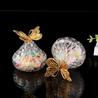Vente en gros de pots à bonbons en plastique avec couvercle doré, boîte à dragées en acrylique transparent à coupe diamant pour la décoration de Ramadan, de mariages et d'anniversaires