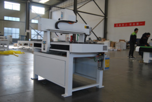 Última máquina de fabricación de muebles de alta precisión. Se puede lograr un corte de placas sin polvo mientras se ejecuta a alta velocidad. - Product Image 5