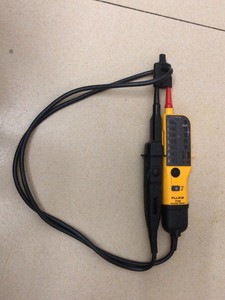 <span class=keywords><strong>FLUKE</strong></span> T110 Probador Eléctrico de Continuidad y Voltaje de 2 Polos Usado - Product Image 2