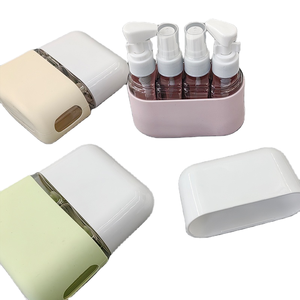 Flaconi Spray Vuoti in Plastica Ricaricabili con Pompa, Set da 4 in 1, Kit da Viaggio Anti-perdita <span class=keywords><strong>per</strong></span> Donna, <span class=keywords><strong>per</strong></span> Shampoo, Lozioni e <span class=keywords><strong>Liquidi</strong></span>, Ideali <span class=keywords><strong>per</strong></span> <span class=keywords><strong>Aereo</strong></span> - Product Image 1