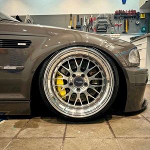 Rines Modulares Forjados Personalizados de 3 Piezas, 5x114.3 5x120, 18 19 20 Pulgadas, Diseño Step Lip Mesh Deep Dish, para Supra, Mustang, Tesla - Product Image 2