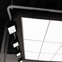 Panneau lumineux LED rectangulaire 3x3 IP54 étanche 6500K lumière du jour avec CRI 90 pour plafond de bureau