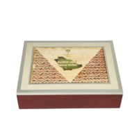 Boîte cadeau rectangulaire en néoprène lisse, faite à la main, gravée au laser avec le logo de la sabre de palme d'Arabie Saoudite, emballage pour chocolat, laque brillante