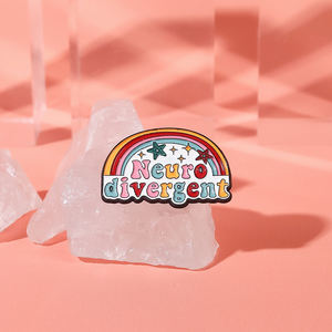 Sming Pins Salud mental Neurospicy Fresa Esmalte Pins Personalizado Demasiado lindo Neurotípico Neuro <span class=keywords><strong>Divergente</strong></span> Broche Mochila - Product Image 2