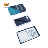 Boîte de téléphone vide en carton imprimé avec motif de couleur et logo personnalisé avec plateau de câble de données en plastique