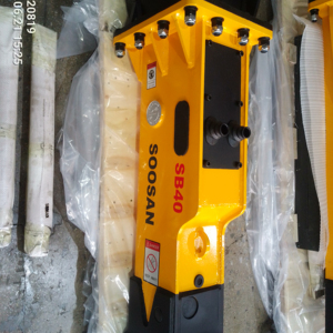 Nueva condición para excavadoras cargadoras 4-7 toneladas Martillo hidráulico SB 40 Tipo de caja Motor Cincel Componentes del núcleo - Product Image 1