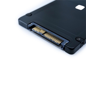 SSD interne pour serveur 7400 Pro 1,92 To, format M.2 22110, PCIe 4.0 NVMe pour le calcul haute performance et les centres de données - Product Image 5