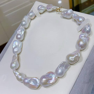 Collar de perlas barrocas iridiscentes Aurora de alta calidad, personalizado al por mayor, con cierre de oro de 14 quilates importado de EE. UU., hecho a mano. - Product Image 1