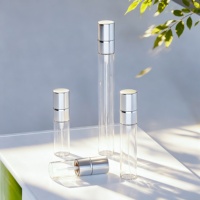 Flacon pulvérisateur en verre de 10 ml avec estampage doré, impression sérigraphique, emballage cosmétique personnalisable OEM ODM