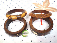 Bracelets en bois de qualité supérieure faits à la main avec incrustation en laiton fonctionnent frais