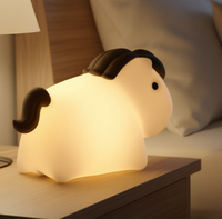 Lampe de nuit moderne en silicone LED en forme de cheval, rechargeable, tactile, avec lumière douce et chaude pour la chambre des enfants et boîte cadeau
