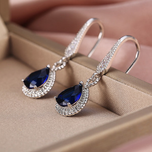 Orecchini in Cristallo Blu per Donne, Eleganti Accessori Moda per Uso Quotidiano e Feste - Product Image 6