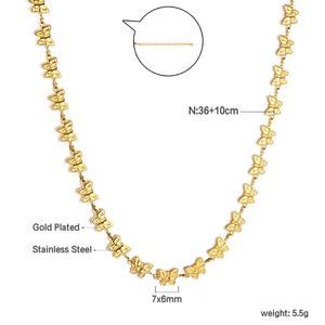 Collier Papillon Plaqué Or 18 carats en Acier Inoxydable Étanche avec Breloques Personnalisées Délicates pour Femme - Product Image 2