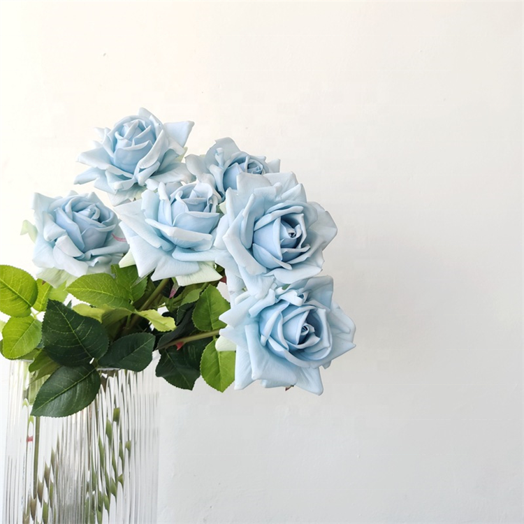 5 head realistic white silk roses