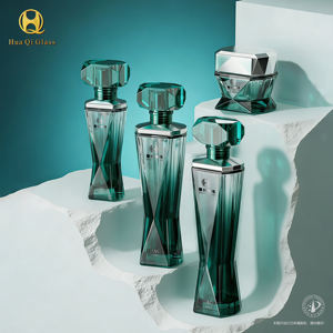 Set di Packaging in Vetro di Forma Irregolare all'Ingrosso per Marchi di Cosmetici e <span class=keywords><strong>Profumi</strong></span> di Alta Gamma - Product Image 3