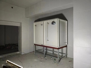 FRP GRP modulare assemblato <span class=keywords><strong>1000</strong></span> Ltr forma quadrata serbatoio di acqua PVC plastica pioggia serbatoi di acqua nelle filippine - Product Image 2