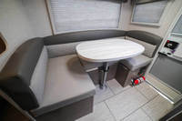 Caravane de camping tout-terrain légère et luxueuse pour camionnette à benne courte, 5 pieds, 4x4, pour expéditions, personnalisée, à vendre