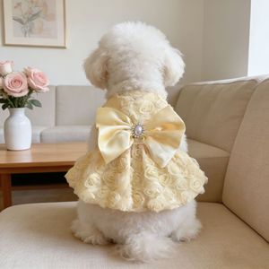 Robe élégante et mignonne pour chien en polyester noir avec dentelle, grand nœud en satin et perles décoratives, écologique, pour printemps/été, pour petits chiens et chiots - Product Image 5