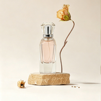 Flacon de parfum haut de gamme en verre transparent de 30 ml, 50 ml, 100 ml, avec pompe pulvérisatrice à baïonnette et fond épais, estampage à chaud