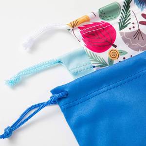 Étui à lunettes en microfibre de haute qualité, personnalisable avec logo, pochette souple et tendance pour lunettes, en matériaux recyclés - Product Image 3