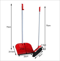 Balai et pelle en plastique de haute qualité avec long manche et tête de balai souple en PP pour le balayage intérieur et extérieur