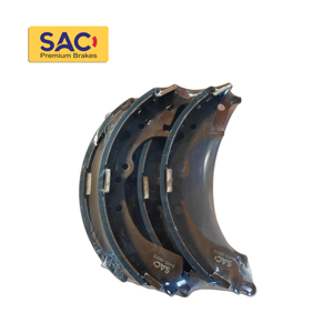 Plaquettes de frein personnalisées <span class=keywords><strong>SAC</strong></span> K2335 04495-0K010 04495-0K040 pour TOYOTA HILUX 2004-PRÉSENT / INNOVA 2003-2016 - Product Image 1