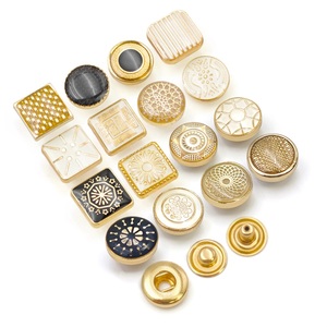 Botón de Metal de Cuatro Partes con Cierre a Presión y Logotipo de Marca Personalizado, Botón de Aleación de Zinc Plateado para Ropa de Hombre - Product Image 3