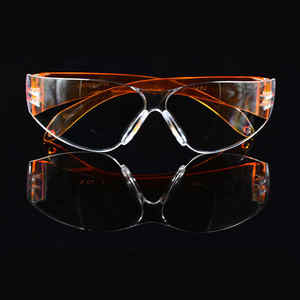 Lunettes de sécurité jetables pour enfants Lunettes de protection des yeux à monture PC anti-impact et anti-buée anti-poussière - Product Image 2