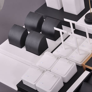 ชุดแท่นวางโชว์เครื่องประดับแบบกำหนดเอง ถาดใส่แหวน ต่างหู สร้อยคอ พร้อมฐานโชว์ทำจากไม้ MDF หรูหรา - Product Image 5