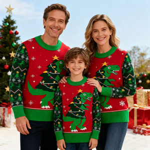 Pull de Noël personnalisé pour femme, col rond, jacquard tricoté, à manches longues, pour la famille - Product Image 1