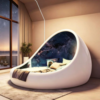 Lit Queen en fibre de verre imprimé galaxie étoilée, coque de cocon d'œuf blanc brillant pour une décoration de chambre futuriste