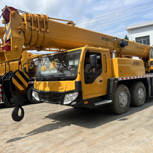 Grue d'occasion QY50K 50 tonnes, état vérifié, durable et robuste, économique, grue d'occasion 25t 50t 70t 80t 100t en promotion - Product Image 1