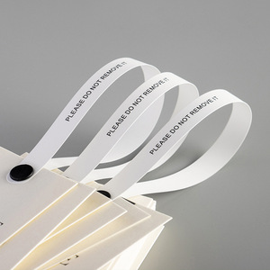 ป้ายแขวนกระดาษหลายชั้นคุณภาพดีราคาถูกสำหรับเสื้อผ้า พร้อมบริการสกรีนชื่อแบรนด์ตามสั่ง - Product Image 3