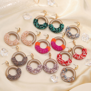 Groothandel Spot Multi Colors Half String Half Bead Grote Lange Hangende Oorbellen Handgemaakt Koperlegering Kristal Kralen Trendy Dames - Product Image 1