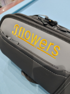 กระเป๋าใส่ไม้คิวบิลเลียด Jflowers 6x8 นิ้ว แบบนุ่ม ใส่ไม้คิวได้หลายอัน จุด้ามไม้คิว 6 อัน และหัวคิว 8 อัน กระเป๋าพกพาไม้คิวบิลเลียดน้ำหนักเบา - Product Image 3