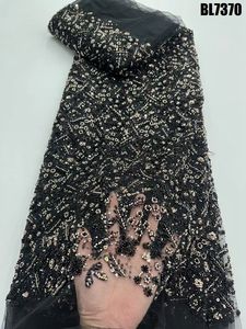 ゴールドブライダルイブニングドレスレース生地フレンチスパンコールビーズ高級メッシュレース生地ウェディングドレスに最適 - Product Image 5