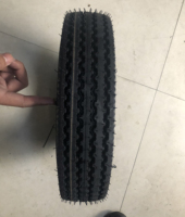 Offre Spéciale meilleur prix pneu à trois roues 4.00-8 4.00-10 4.50-10 4.50-12 135-10 145-10 pneu de tricycle