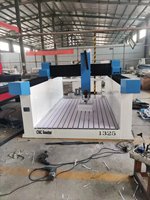 Machine de gravure pour l'industrie de la mousse en bois, 1325, routeur de table cnc vertical, 5 axes cnc