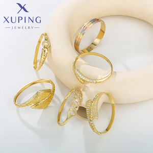 Bracelet jonc tendance pour femme XUPING, en cuivre plaqué or, orné de zircons cubiques synthétiques, vente en gros - Product Image 3
