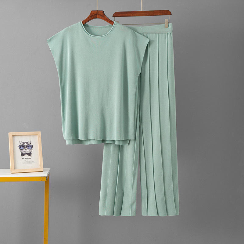 สีเขียวอ่อน