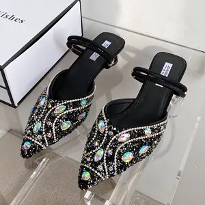 DEleventh Slides Chinelo de Strass Luxo Dedo Apontado Mulas Sapatos 3cm Saltos Bloco Mulheres Sapatos Deslizar Sobre Sandálias Slingback