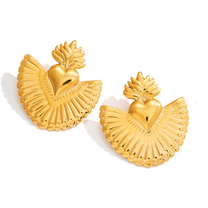 Heart-Shaped <b>Stud</b> <b>Earrings</b> Stainless Steel Gold Tone Fashion Jewelry For Women Autumn Winter Accessories - Product Image 5
