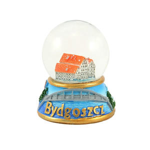 {"defaultLocale":null,"langAndValueMap":{"fr_FR":{"autoTranslate":true,"value":"Globe à neige en résine artisanale personnalisé, Pologne, Italie, <span class=keywords><strong>Portugal</strong></span>, Russie, République tchèque, Turquie, Pologne, 45 mm, 65 mm, paillettes, globe à neige polonais","translateEngineVersion":"AE_TRANS"}}} - Product Image 2