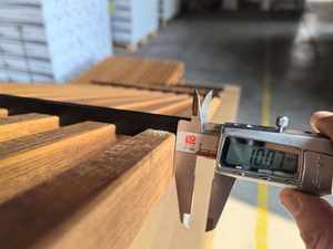 แผ่นฝ้าเพดานไม้ไผ่แบบแข็ง เป็นมิตรกับสิ่งแวดล้อม ขนาดสั่งทำได้ รับประกัน 5 ปี ติดตั้งง่าย ตกแต่งภายในห้องนั่งเล่น - Product Image 3