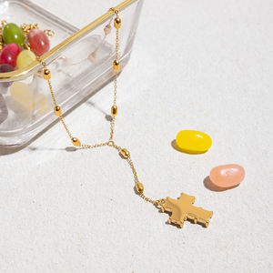 Collana a Y J&D Stile Classico con Ciondolo a Croce in Cristallo Quadrato Bianco Acciaio Inossidabile Placcato Oro 18K e Chiusura a Sfera - Product Image 5