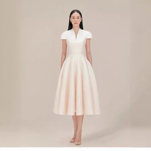 Nuevo <span class=keywords><strong>Vestido</strong></span> Largo <span class=keywords><strong>Blanco</strong></span> con Volantes y Cuello en V 2026, Elegante y a la Moda, de Satén, Cintura Alta, <span class=keywords><strong>Ajustado</strong></span>, para Mujer - Product Image 1