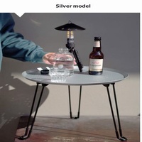 Table pliante en métal noir avec plateau perforé, portable, compacte, ronde, pour l'extérieur, patio, café, table d'appoint, table à manger