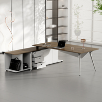 Scrivania Direzionale a T Moderna e Lussuosa Vensen, Arredo Ufficio in Legno Multifunzionale ed Ecologico